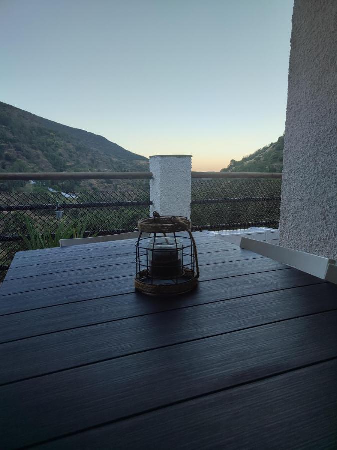 La Launa Apartamento Rural Trevélez Extérieur photo